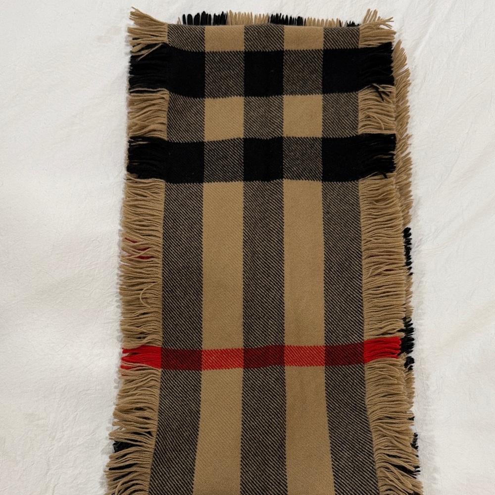 Burberry Checkered Fringe 100% Wool Scarf in Tan and Black